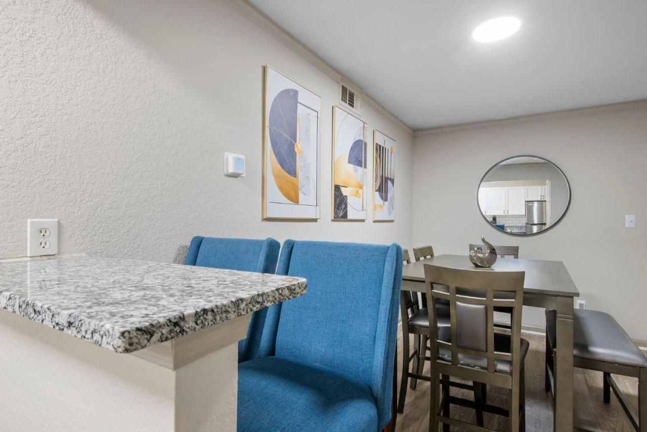 Truist Park Comfort Stays Atlanta Bagian luar foto