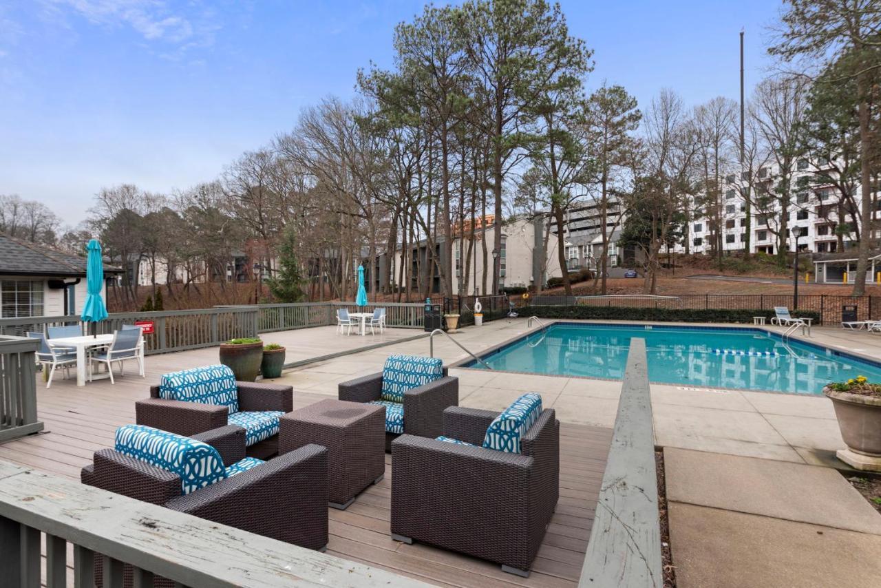 Truist Park Comfort Stays Atlanta Bagian luar foto