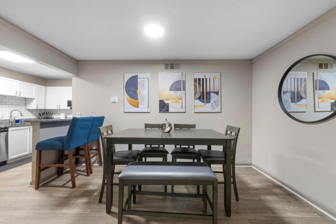 Truist Park Comfort Stays Atlanta Bagian luar foto