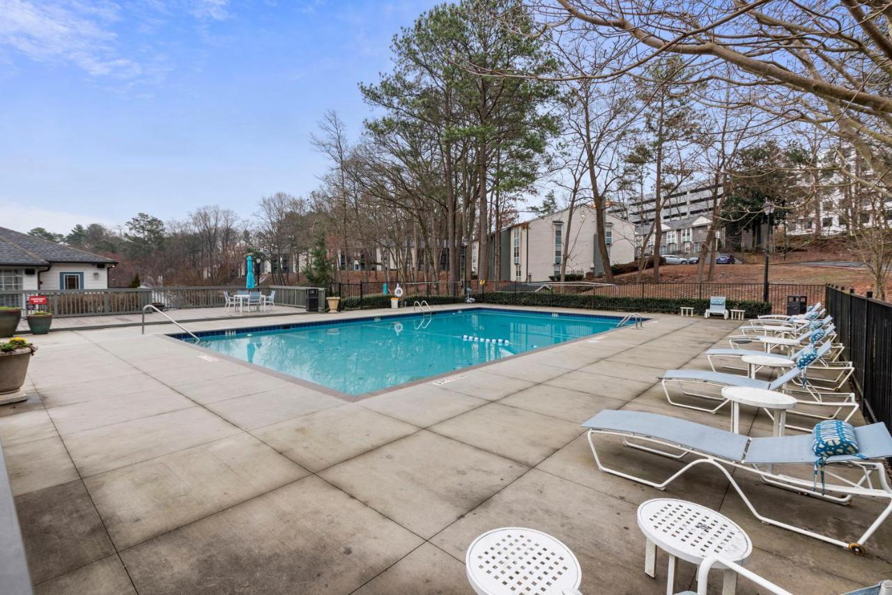 Truist Park Comfort Stays Atlanta Bagian luar foto