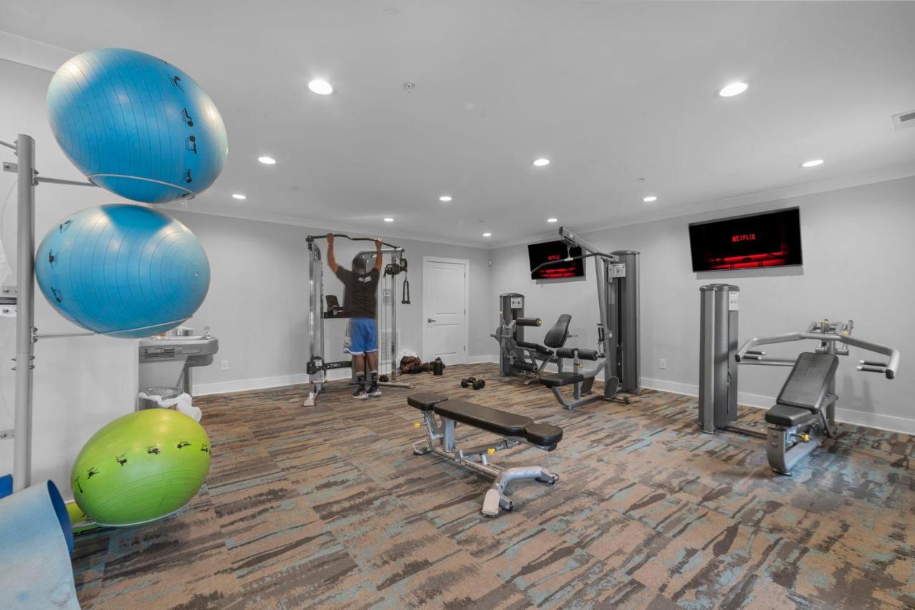 Truist Park Comfort Stays Atlanta Bagian luar foto